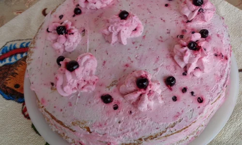 tort cu fructe de padure jpeg