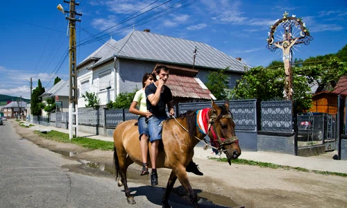 Ghiduri turistice învechite jpeg