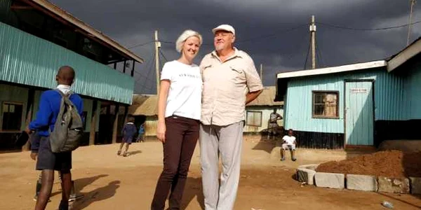 Radu Cleţiu în mahalaua Kibera din Kenya