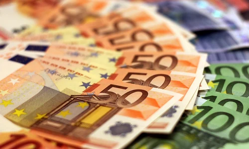 money 1005476 1280 jpg