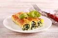 Cannelloni cu spanac si branza  Sursa foto shutterstock 2263833469 jpg