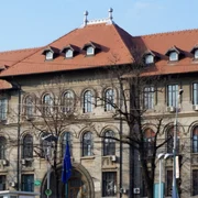 Colegiul Naţional Gheorghe Şincai foto Facebook