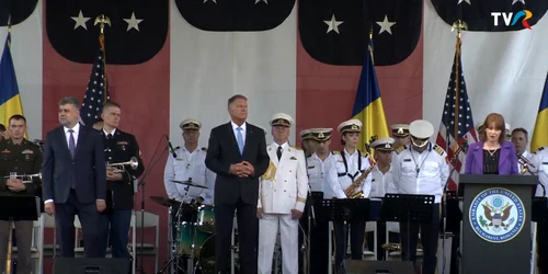 ciolacu si iohannis la ziua independentei 2024 jpg