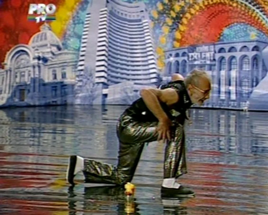 Contorsionist la 82 de ani (Foto: captură video Pro TV)