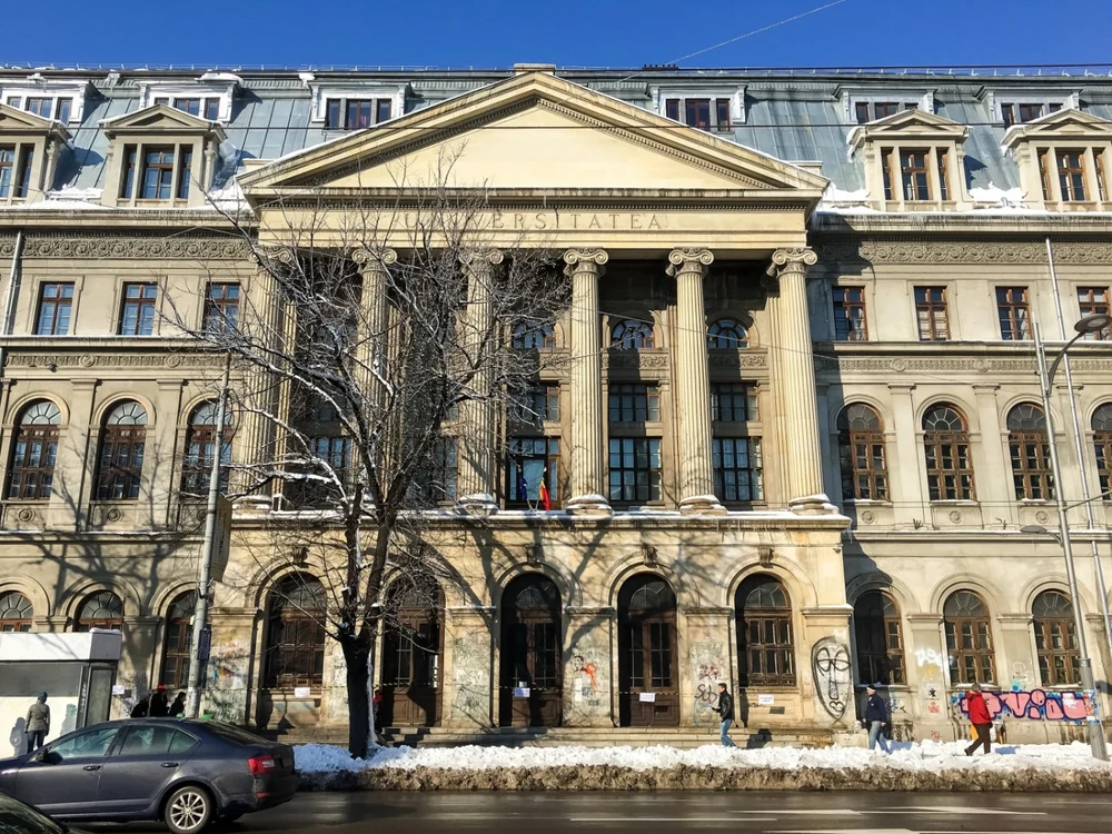 România reia studiile de licență cu dublă specializare. Primii studenți, admiși în anul universitar 2025-2026