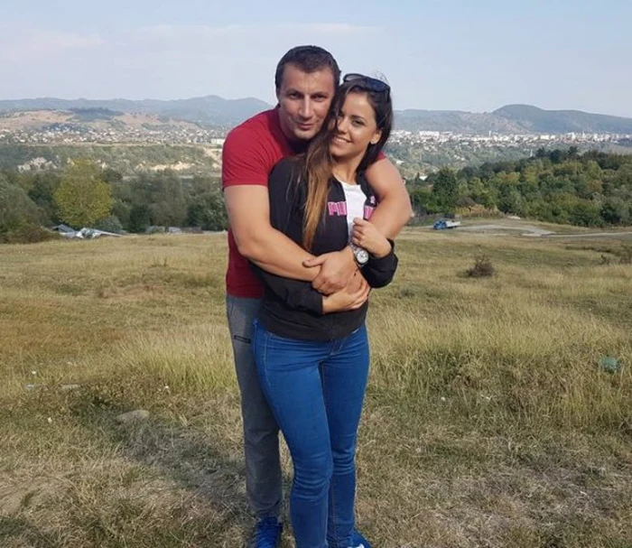 Marian Godină alături de iubita sa FOTO Facebook