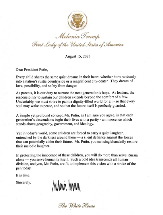 Cum arată scrisoarea primită de Putin de la prima doamnă a SUA, Melania Trump / Sursa foto: FOX News