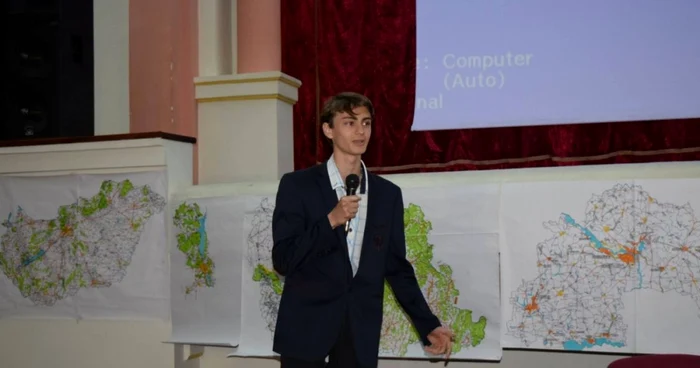 Cristian Cazacu este pasionat de hărţi