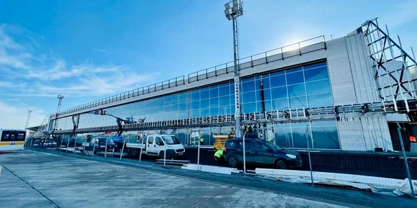 terminal aeroport jpg