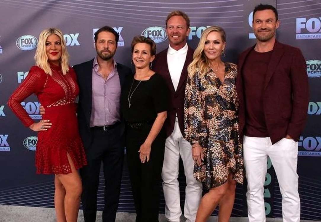 
    Actorii din «Beverly Hills, 90210»   