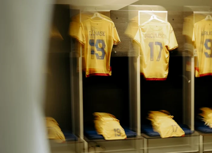 Naționala de fotbal a României, o echipă tot mai în ceață   FOTO Facebook