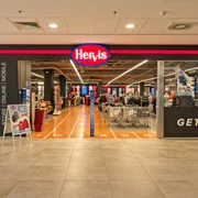 Magazin Hervis FOTO Shutterstock