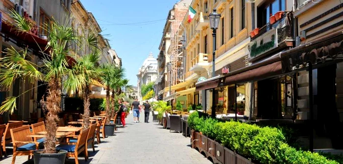 Imagine din Centrul vechi din Bucureşti FOTO 123 RF