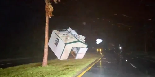 Furtuna Helene a lăsat milioane de locuințe și afaceri fără curent electric FOTO Captură video