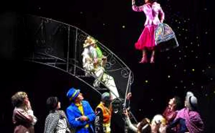 Imagini din piesa "Povestea unei guvernante" Foto: Teatrul Luceafarul