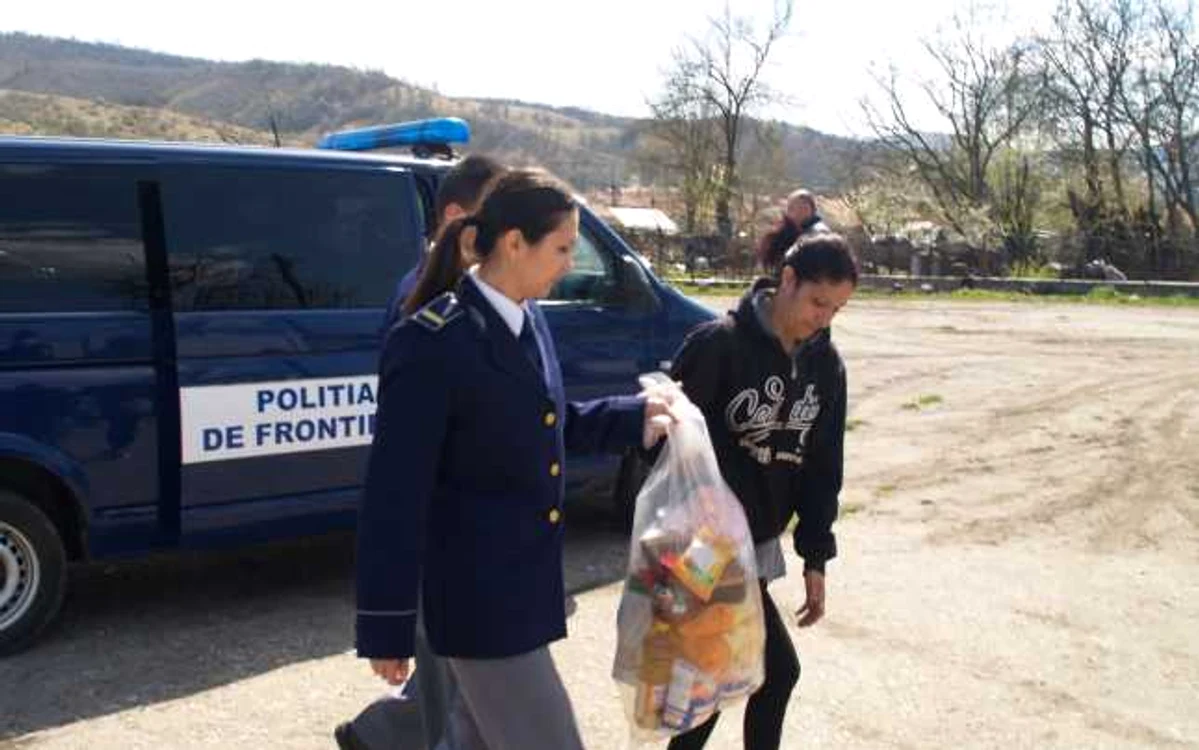 ajutoare politia de frontiera FOTO STPF Mehedinti 