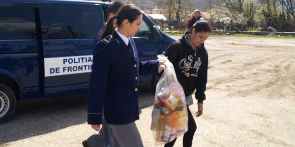 ajutoare politia de frontiera FOTO STPF Mehedinti 