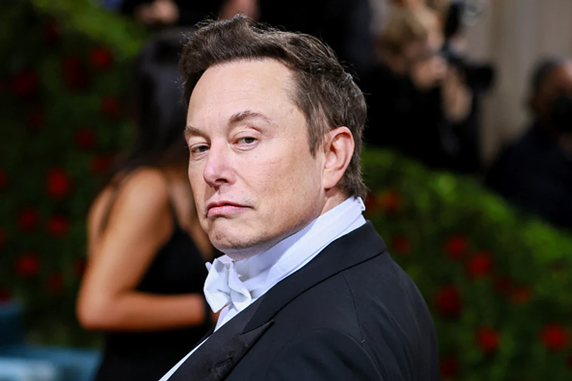 Elon Musk are 50 de ani și este unul dintre cei mai cunoscuți antreprenori ai lumii