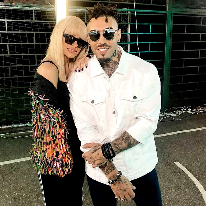 Anda Adam l-a făcut  celebru pe Alex  Velea, în 2005, cu  piesa ”Ce ţi-aş  face: Selecta”