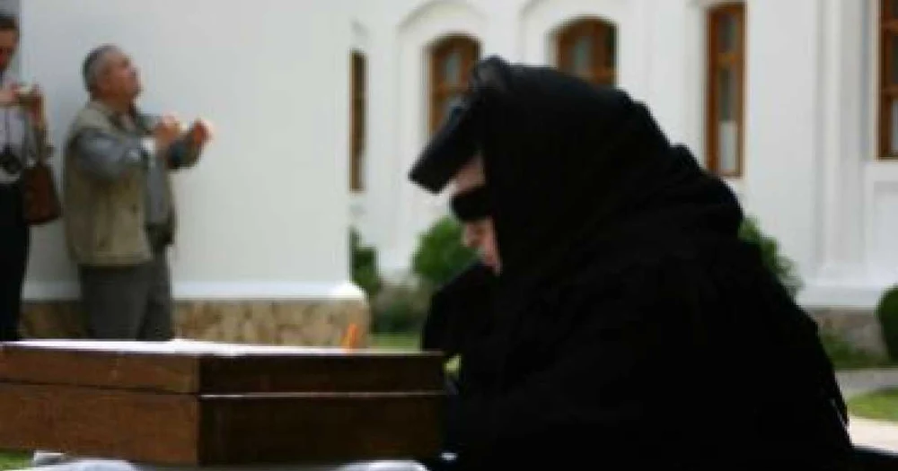 Alertă BOR: Nu vă lăsați păcăliți! Fenomenul „măicuțelor de ocazie” face tot mai multe victime