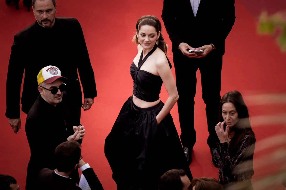 Marion Cotillard, într-o ținută Chanel pe covorul roșu de la Cannes