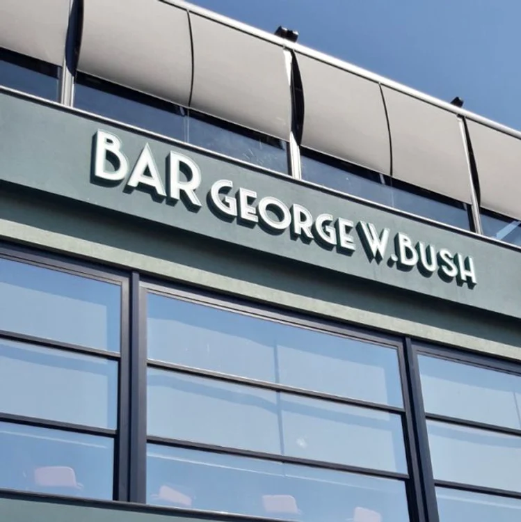 Cu ochii n 3,14 jpeg