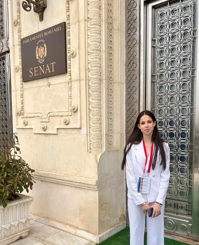 Andreea Marin, mândră de fiica Violeta, Palatul Parlamentului, Instagram 