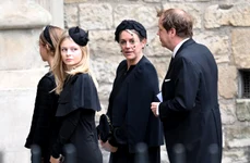 copiii Reginei Consoarte Camilla Tom Parker Bowles si Laura Lopes (3) jpg