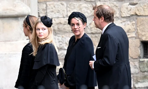 copiii Reginei Consoarte Camilla Tom Parker Bowles si Laura Lopes (3) jpg