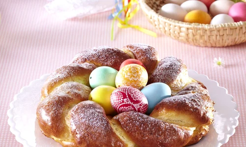 Easter wreath + stepsEaster braided wreath jpeg