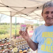 produse din miere producator cosmin mandica apy mandy   foto alina mitran (1) jpg