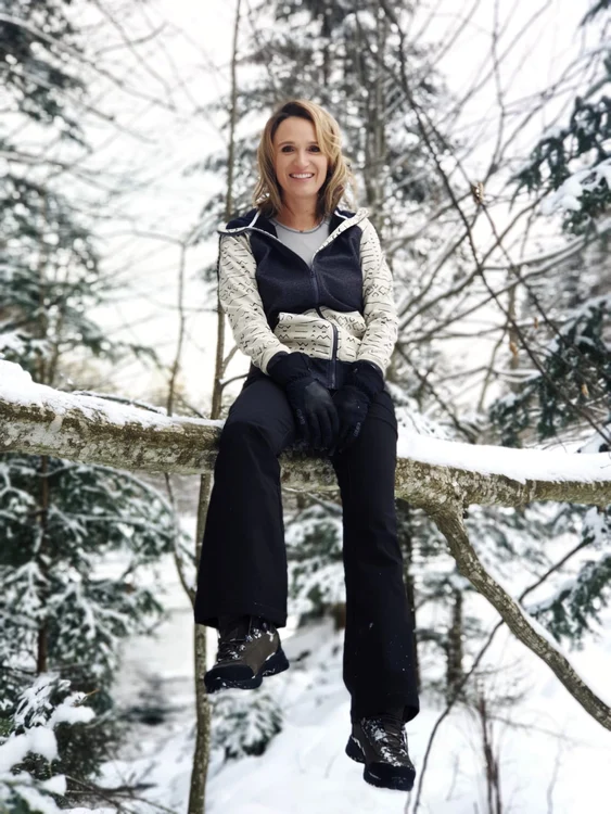 Carmen Negoita, fashion blogger