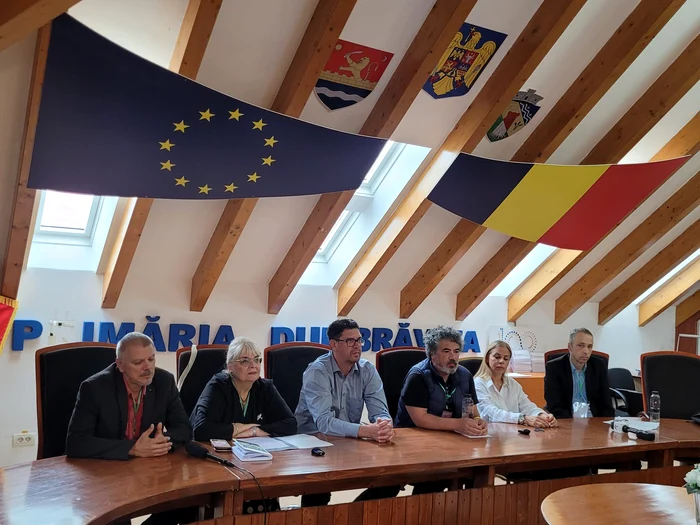 Întâlnirea de la Primăria Dumbrăvița FOTO The Galactic Imaginarium