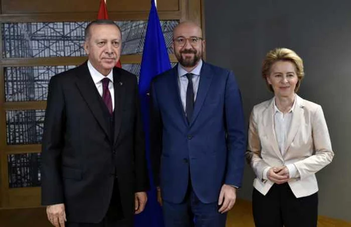 Recep Tayyip Erdogan, preşedintele Consiliului UE Charles Michel şi preşedintele CE Ursula von der Leyen FOTO EPA-EFE