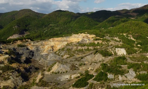 Cariera minieră Coranda din Certej. Foto Daniel Guță ADEVĂRUL (113) JPG