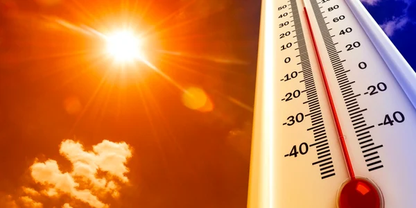 Canicula - caldura - termometru -meteo - FOTO Shutterstock