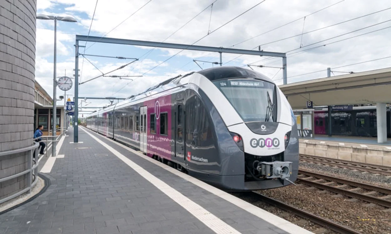 Foto globalrailwayreview.como