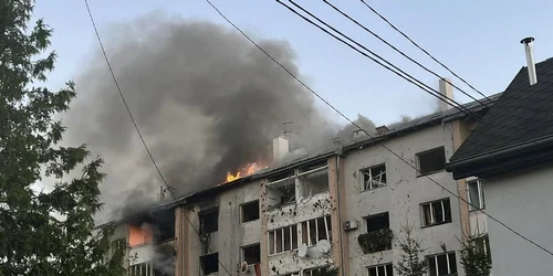 Cladire distrusa de un bombardament la Liov FOTO EPA EFE jpg