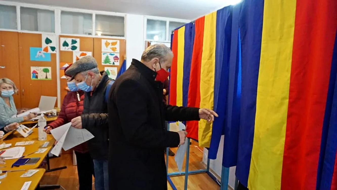 Argeşenii nu s-au înghesuit la vot FOTO: Denis Grigorescu