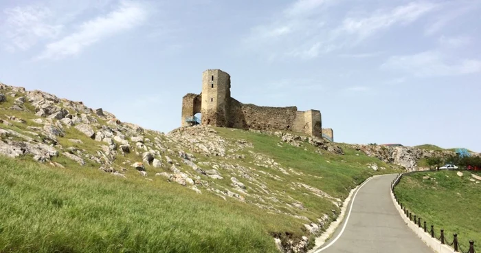 Cetatea Enisala fortăreaţa genoveză - Sarichioi - Tulcea - Dobrogea Foto Sînziana Ionescu