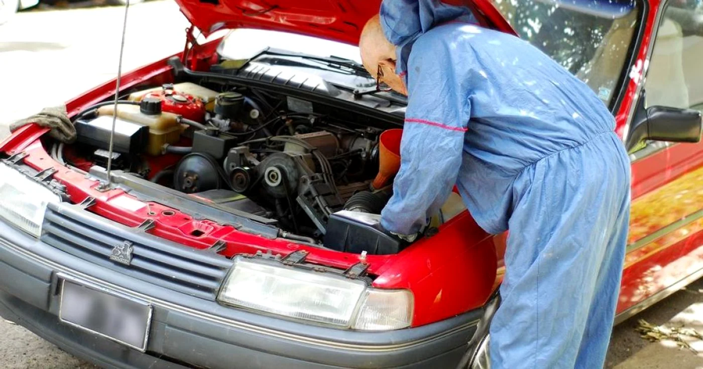 Botoşănenii preferă service-urile neautorizate pentru că sunt mai ieftine 