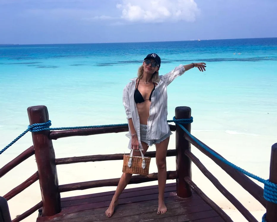 alina eremia5 png