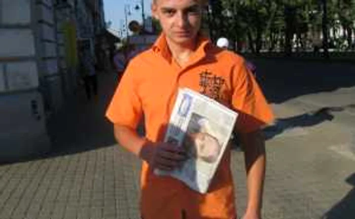 Sergiu Albu cititor Adevarul de Arad