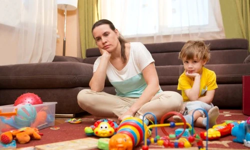 E demonstrat! Să stai acasă cu copilul e mai greu decât să mergi la serviciu jpeg