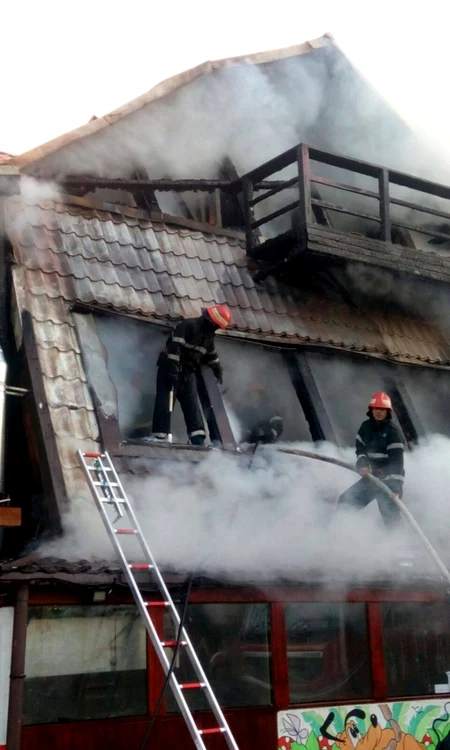 Avizele privind securitatea la incendiu trebuie obţinute până la sfârşitul anului 2016