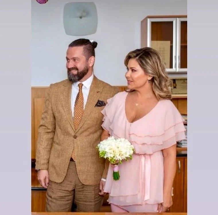Miki și Răzvan Constantinescu s-au cununat civil la Crevediafoto: Instagram