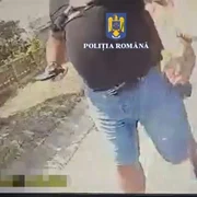 Politista amenințată cu topul în Dolj mp4 thumbnail png