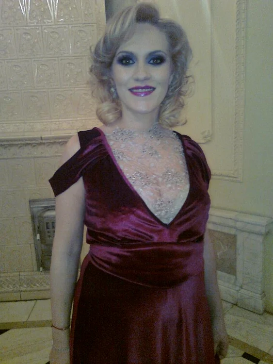 
    Gabi Firea  