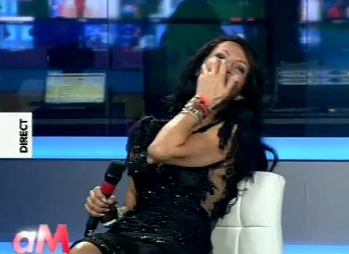 
    Premieră în emisiunea Mihaelei Rădulescu (Foto: captură video Realitatea TV)  