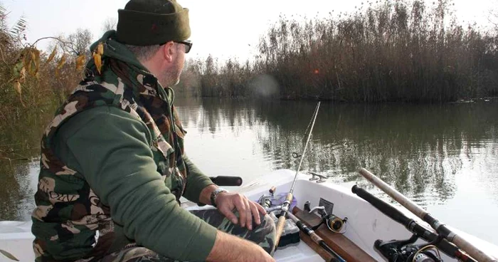 Pescuit în Delta Dunării Foto arhivă
